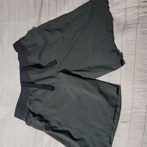 Lululemon shorts large